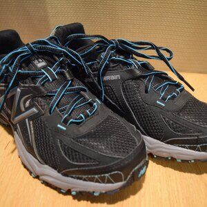 New Balance Womens Size 8.5 411 All Terrain Trainer Walking Running Shoes